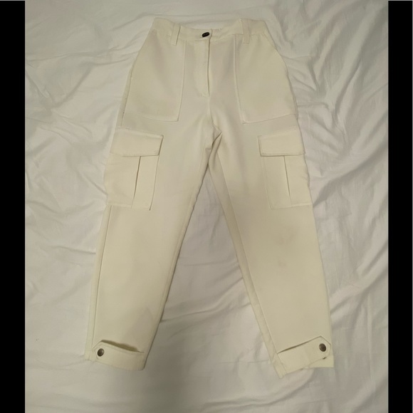White trousers - Picture 1 of 1